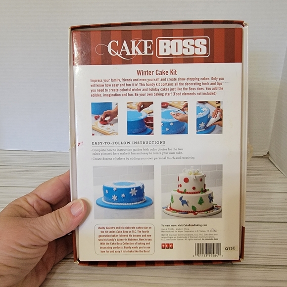 Cake Boss Winter Cake Decorating Kit - Picture 3 of 6
